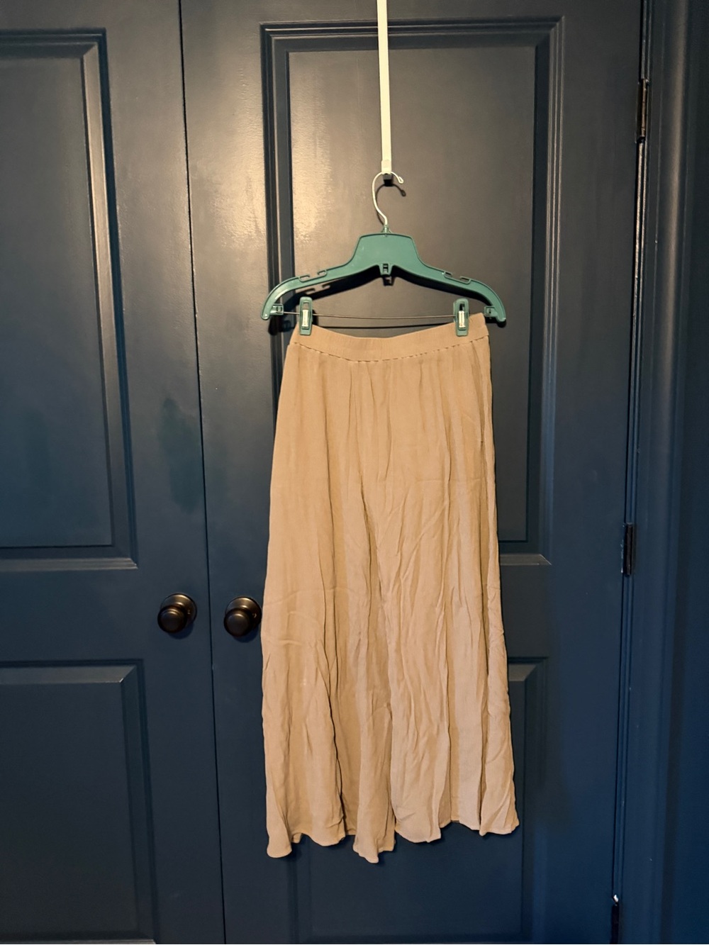 Light Green Women's Wide Leg Pants - Lightweight Flowing Style
